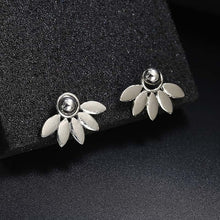 Load image into Gallery viewer, Crystal Flower Stud Earrings
