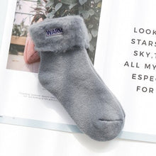 Load image into Gallery viewer, Women&#39;s Seamless Thermal  Socks
