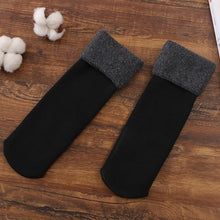 Load image into Gallery viewer, Women&#39;s Seamless Thermal  Socks
