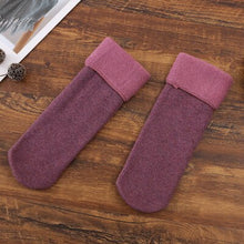 Load image into Gallery viewer, Women&#39;s Seamless Thermal  Socks
